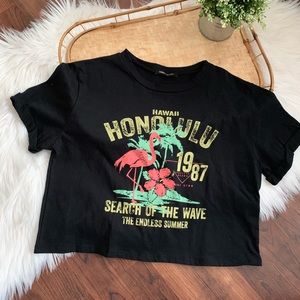 Black Hawaii Cuffed Sleeve Cropped T-Shirt Size L